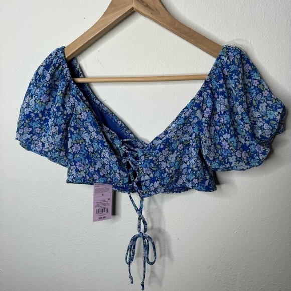 Wild Fable Blue Floral Puff Sleeve Crop Top - Picture 5 of 5